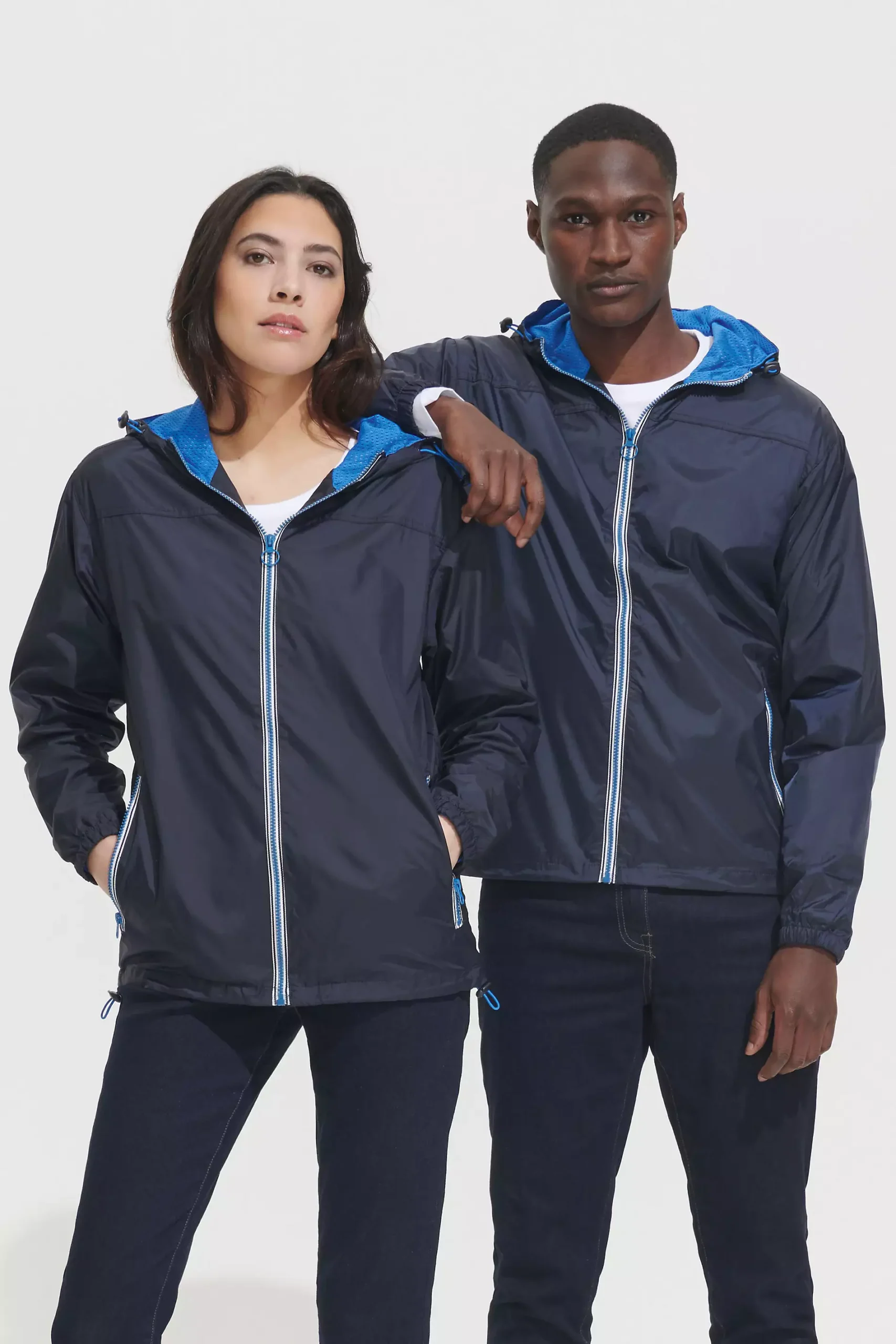 Bodywamers, coupe-vents et parkas personnalisés FlocPro – vêtements techniques pour conditions extérieures.